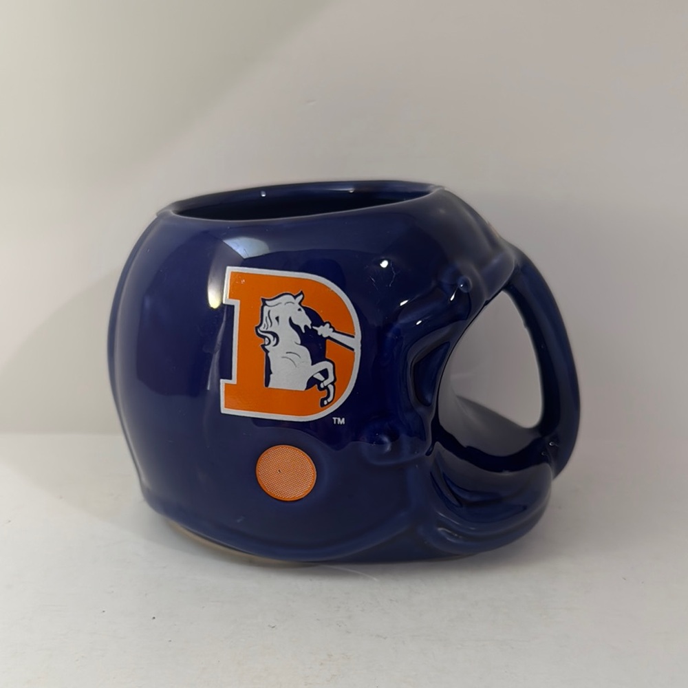 Denver Broncos 3D Helmet Coffee Mug Ceramic Cup Sports Concepts VINTAGE 1986